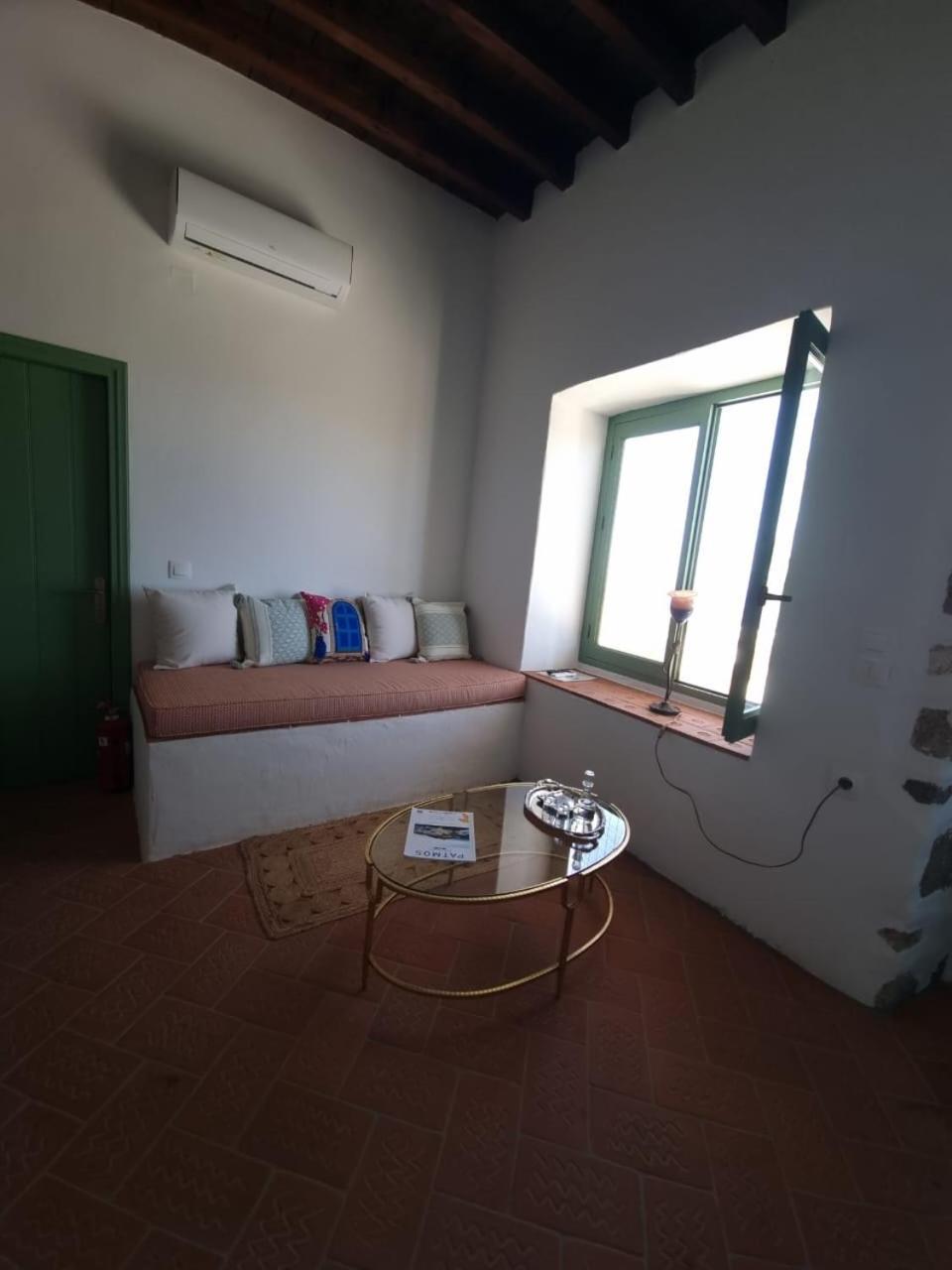 Traditional Studio Chora Patmos エクステリア 写真